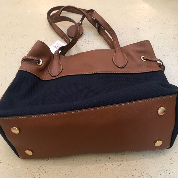 NWT Michael Kors Large East/West Drawstring Tote - Picture 5 of 5